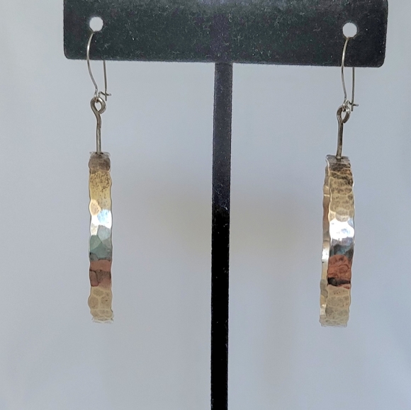 Vintage hammered silver earrings handmade for me in 1978. Hoops hanging on wire. - Picture 3 of 5
